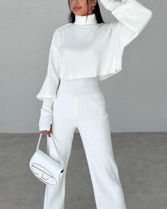 Veila | Bequemer Rollkragen-Strickanzug