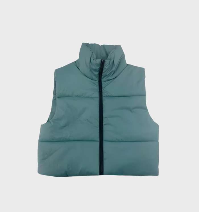 Kelzy | Kurze, ärmellose Steppweste mit hohem Kragen und Reißverschluss