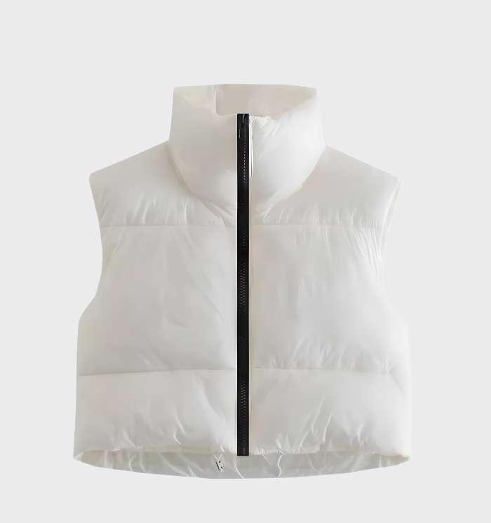 Kelzy | Kurze, ärmellose Steppweste mit hohem Kragen und Reißverschluss