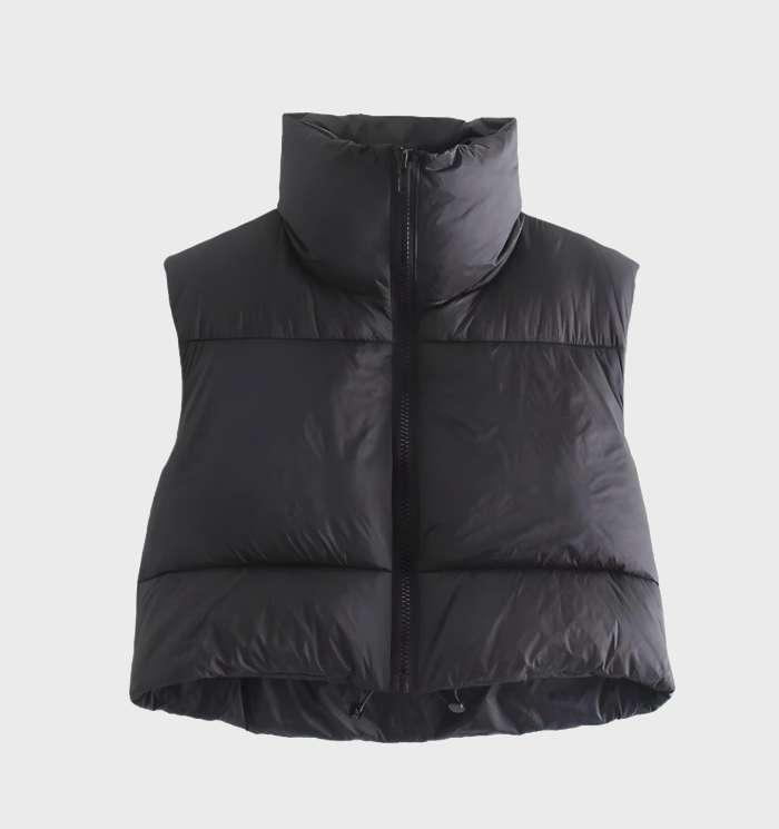 Kelzy | Kurze, ärmellose Steppweste mit hohem Kragen und Reißverschluss